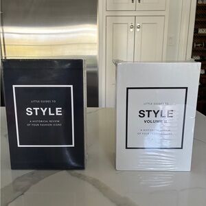 BNIB Little Guides to Style Book Set in Black and White